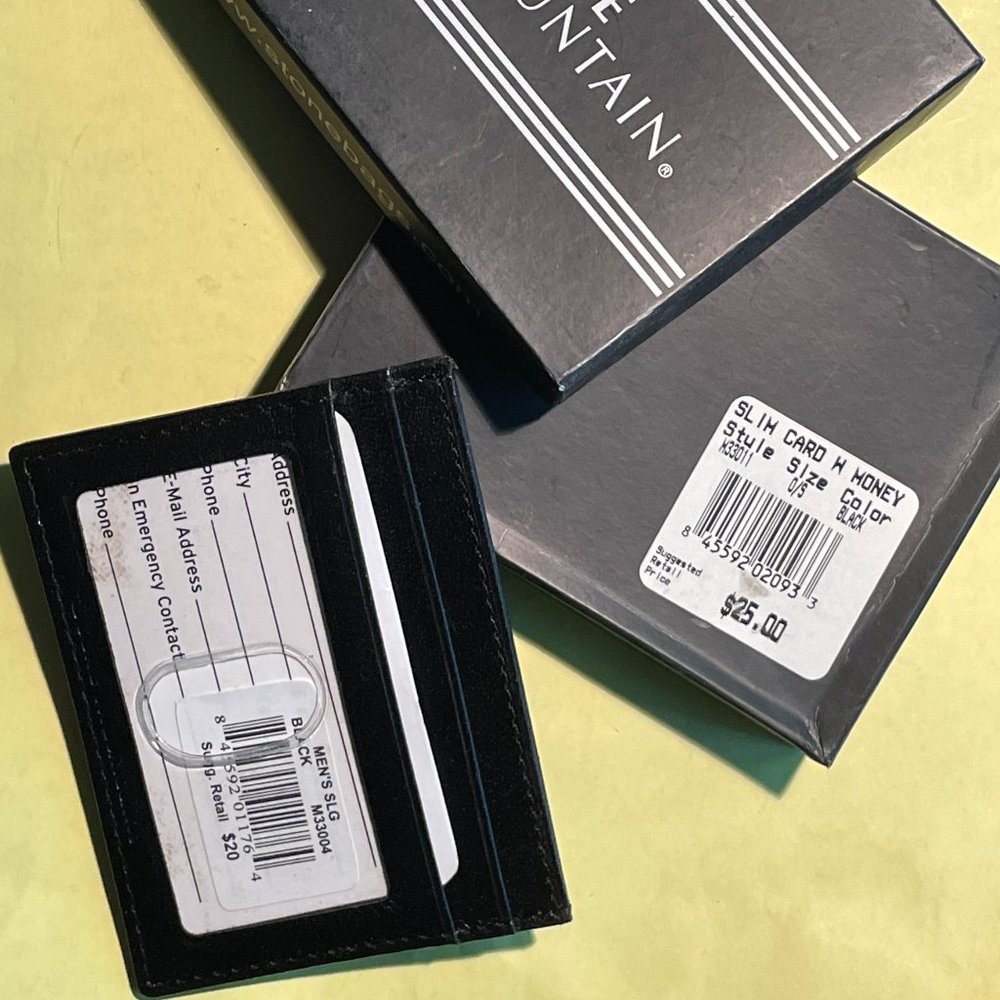 STONE MOUNTAIN MENS LEATHER WALLET
